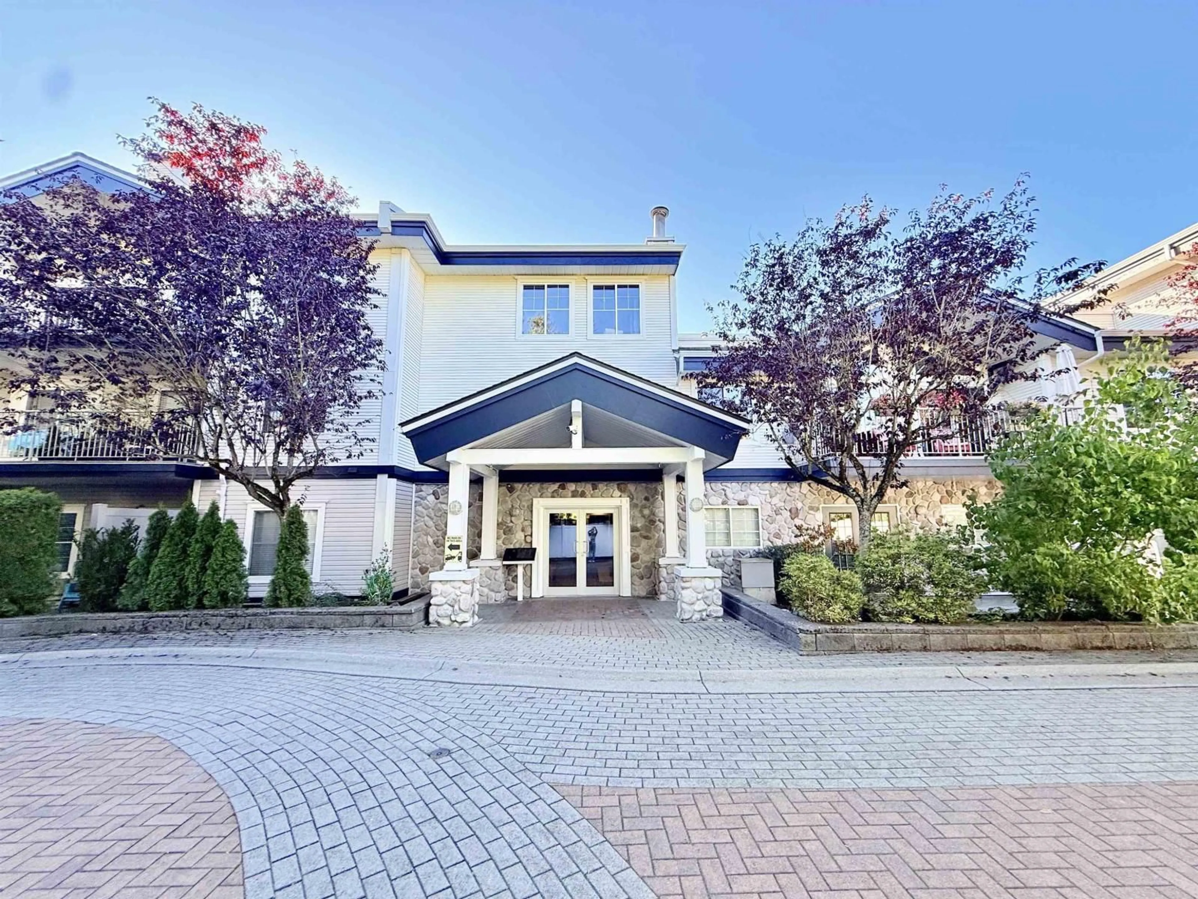 Unknown for 103 - 15298 20 AVENUE, Surrey British Columbia V4A2A3