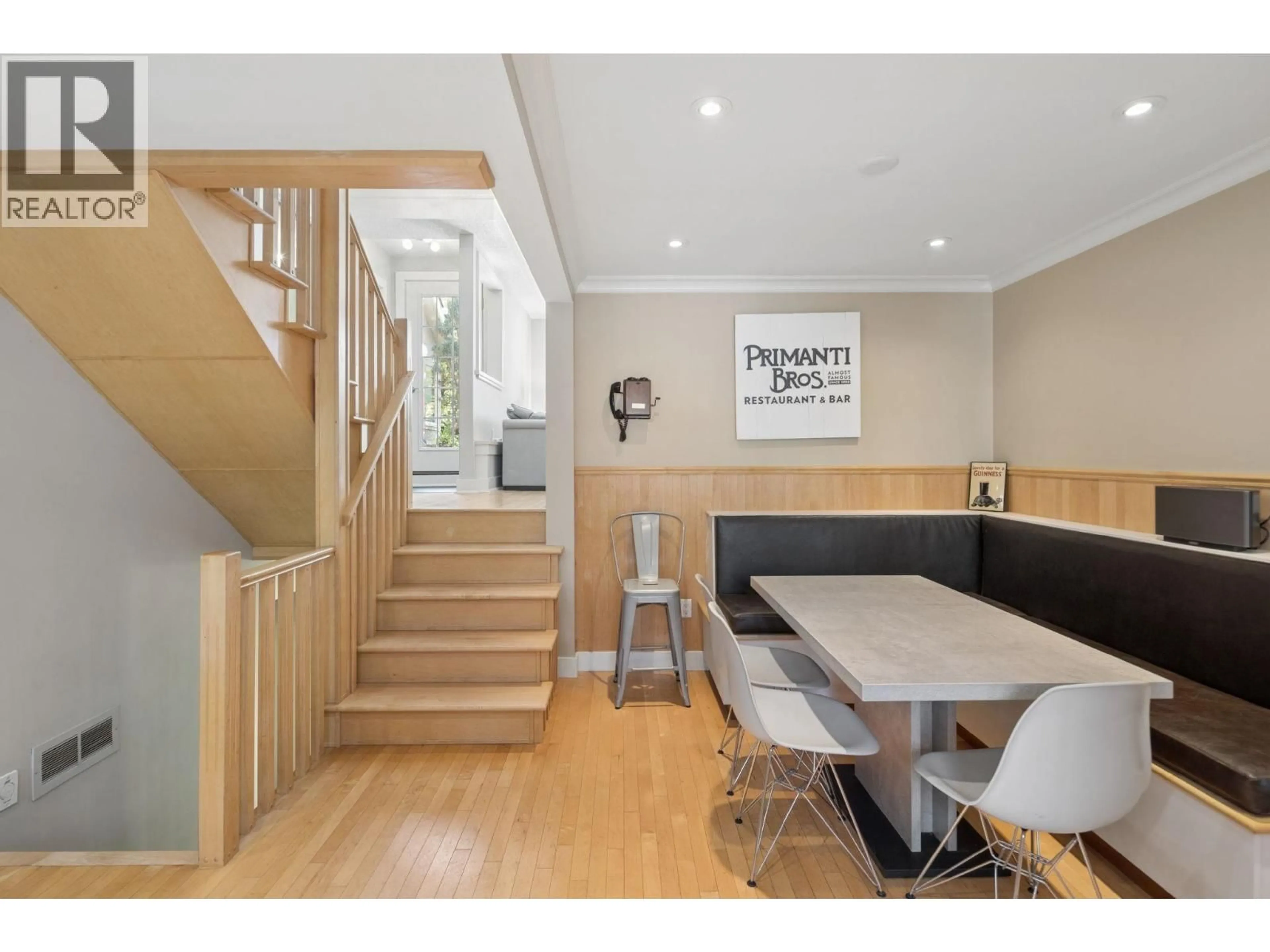 Unknown for 3 - 230 15TH STREET, North Vancouver British Columbia V7M1S2