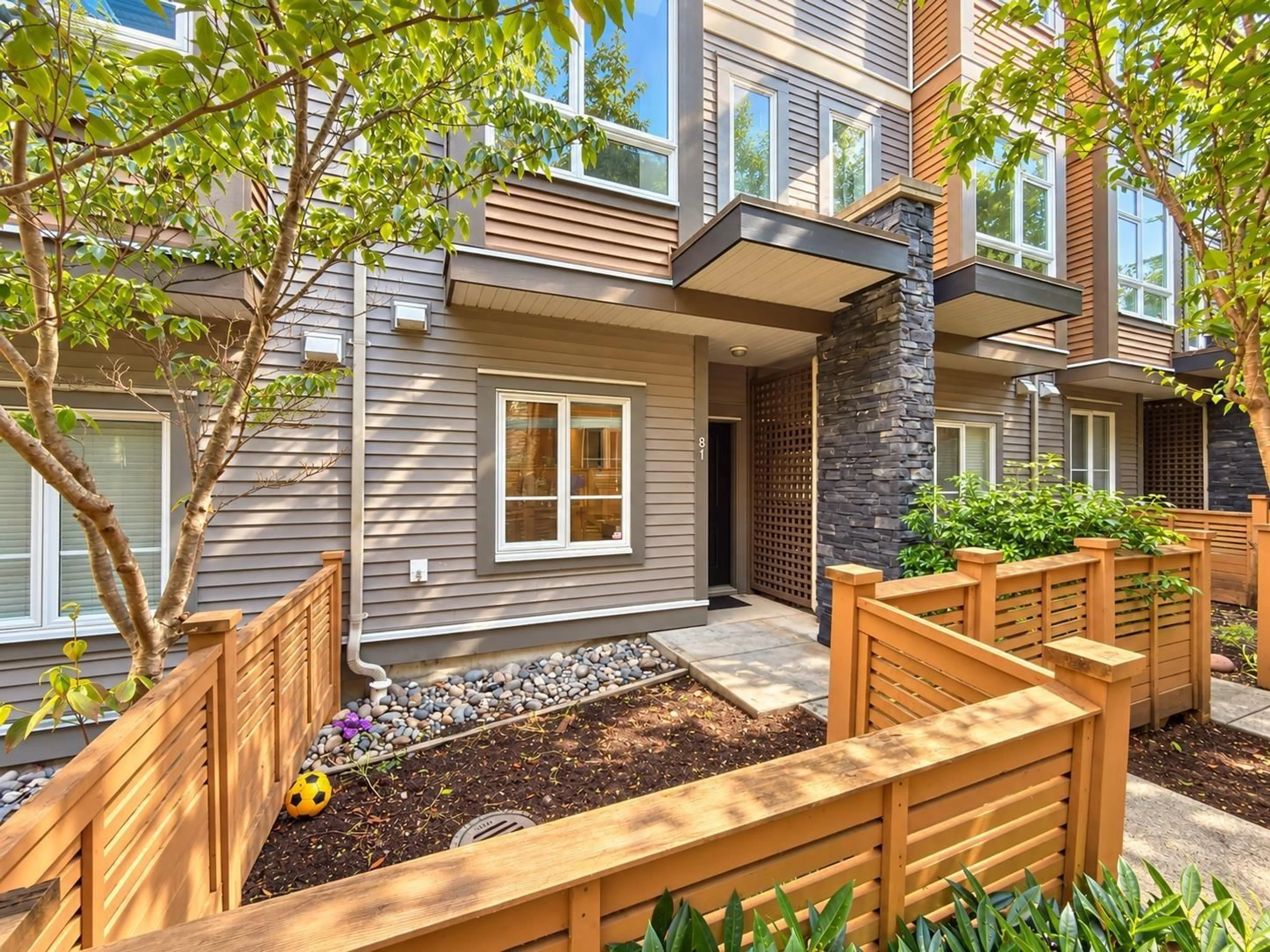 Unknown for 81 - 5888 144 STREET, Surrey British Columbia V3X0G8