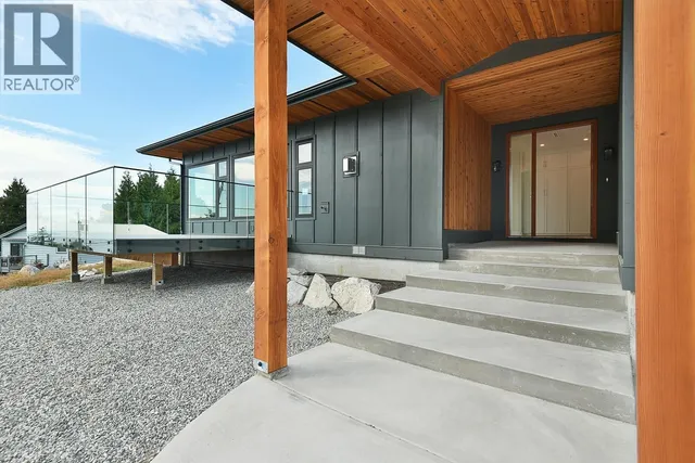 5112 CHAPMAN ROAD, Sechelt 2
