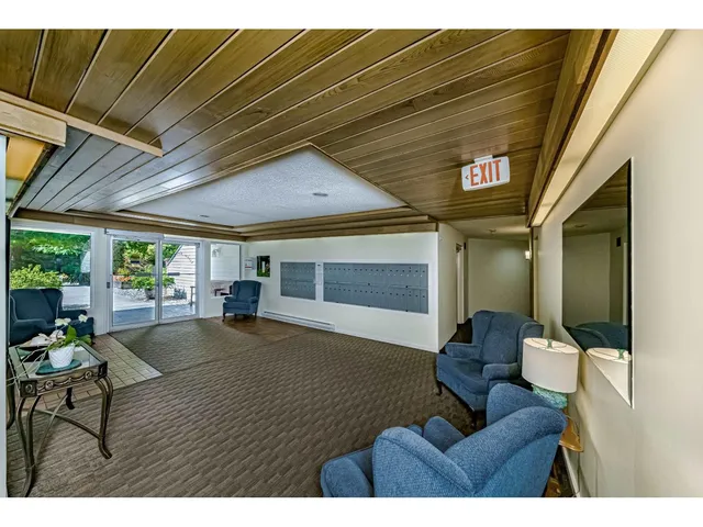 203 - 12890 17 AVENUE, Surrey 4