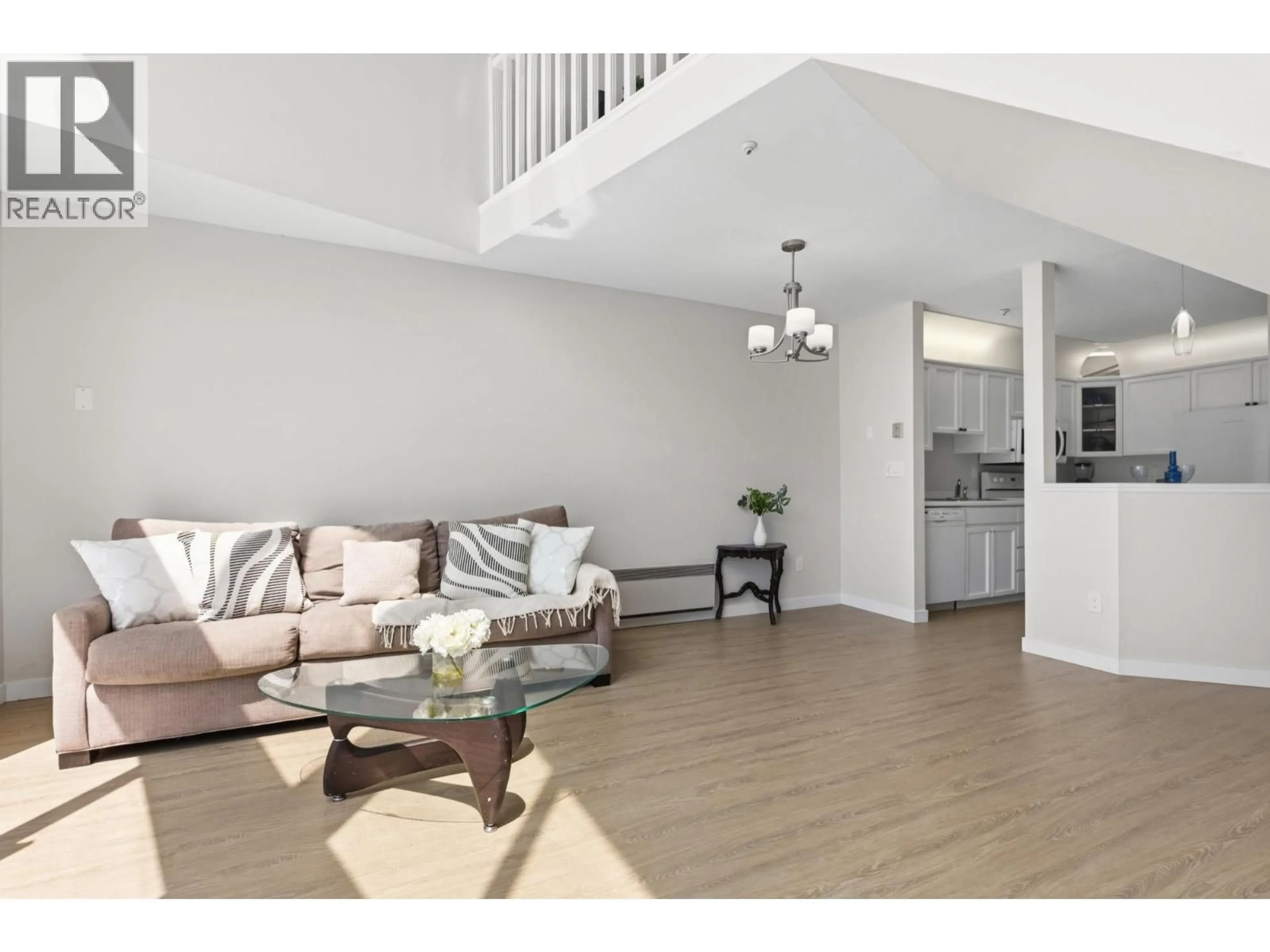 Living room with furniture, wood/laminate floor for 503 - 60 RICHMOND STREET, New Westminster British Columbia V3L5R7