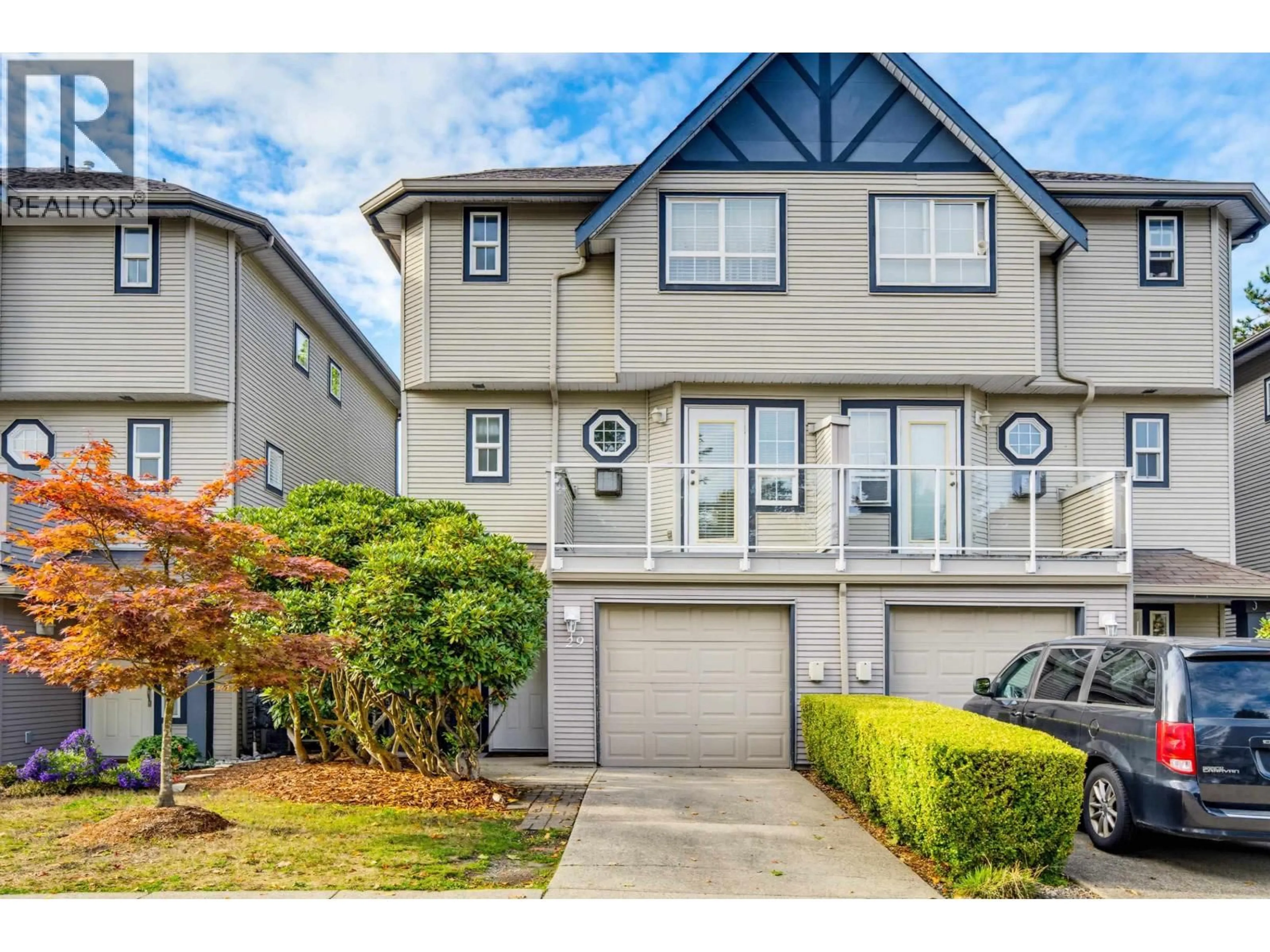 Home with vinyl exterior material, street for 29 - 11229 232 STREET, Maple Ridge British Columbia V2X2N4