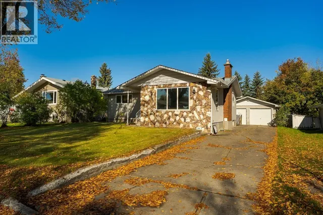 168 AITKEN CRESCENT, Prince George 1