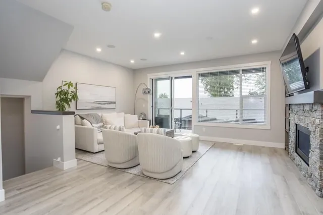 27 - 3618 150 STREET, Surrey 4