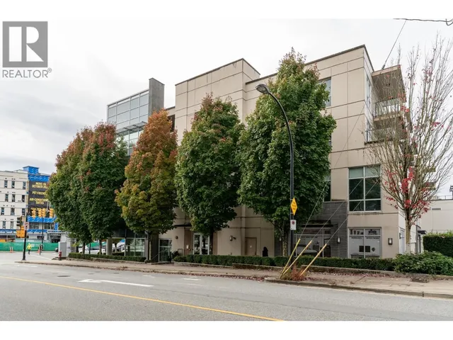 413 - 317 BEWICKE AVENUE, North Vancouver 2