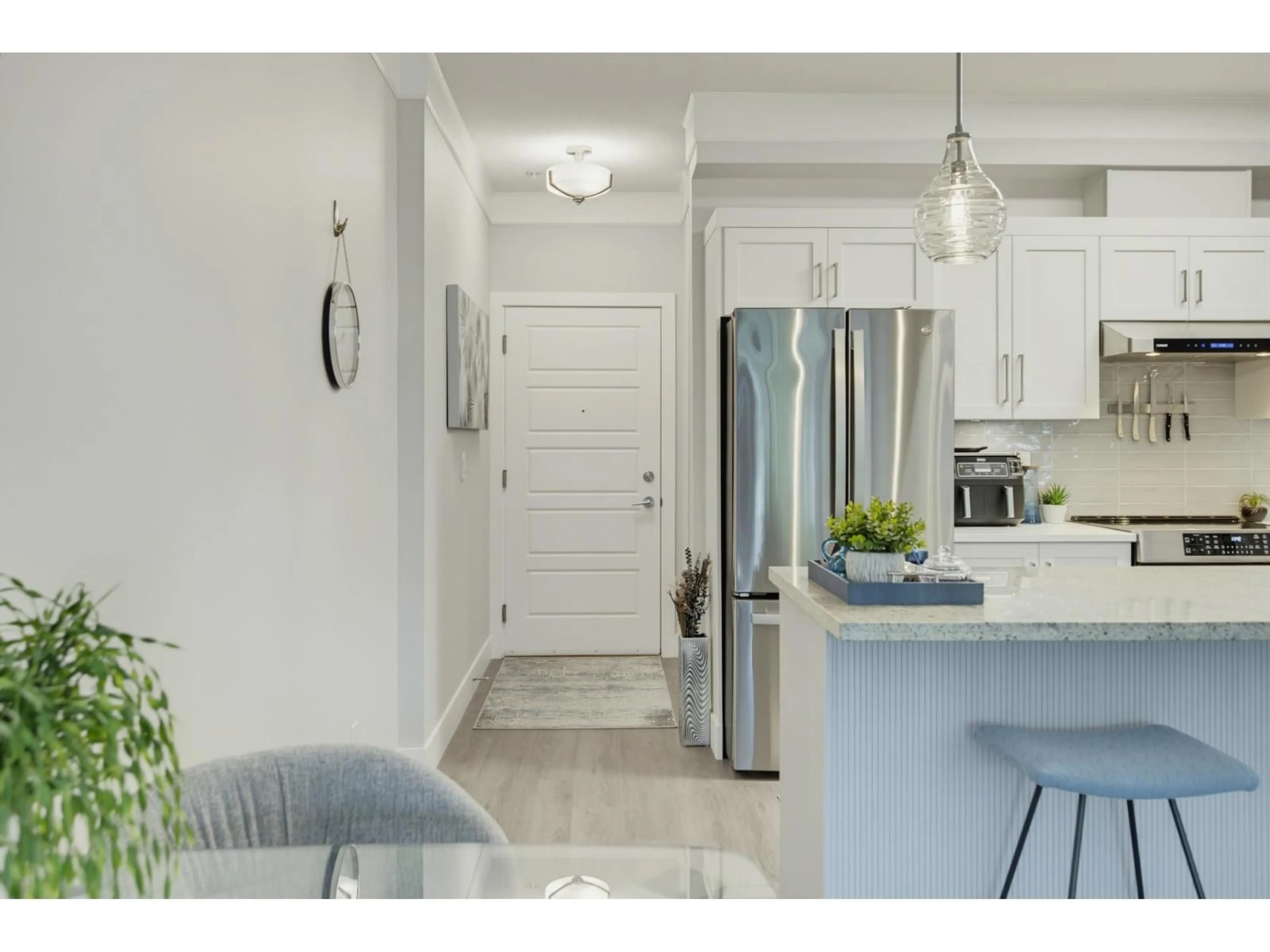 Open concept kitchen, ceramic/tile floor for 209 - 20630 DOUGLAS STREET, Langley British Columbia V3A4B8