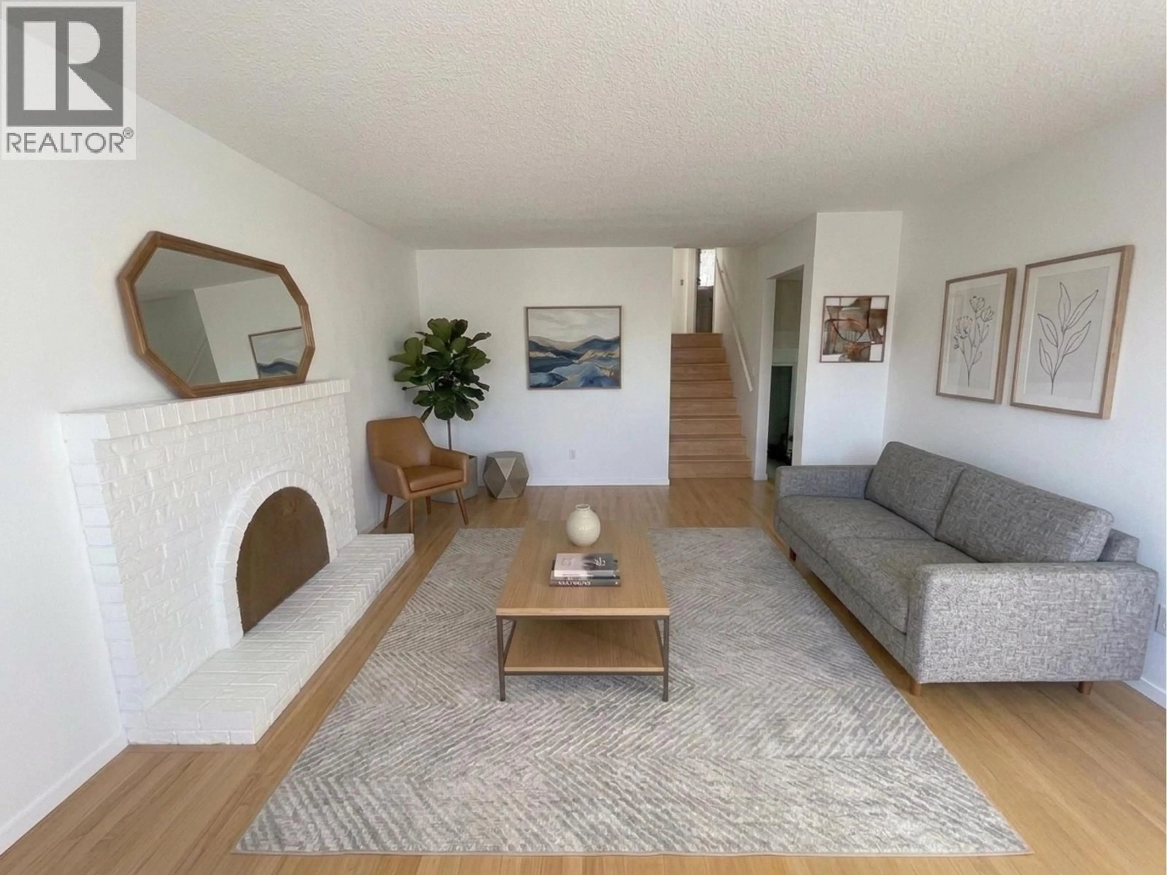 Living room with furniture, unknown for 3520 BROADWAY STREET, Richmond British Columbia V7E2X7