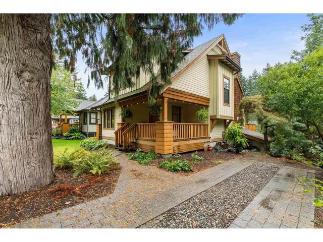 1832 HUCKLEBERRY BEND, Cultus Lake 2