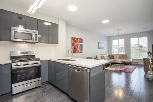 426 - 15168 33 AVENUE, Surrey 4