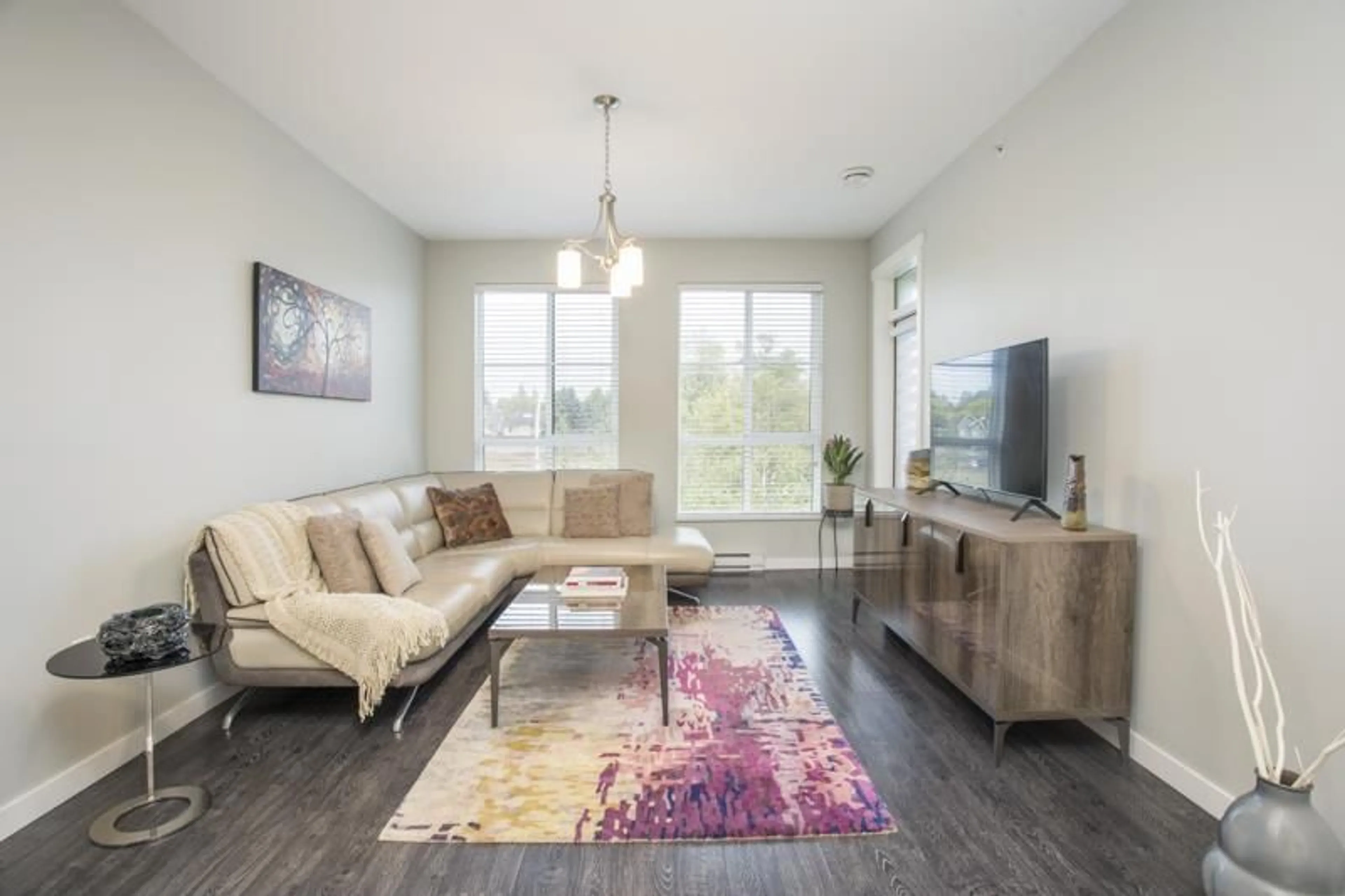 Living room with furniture, unknown for 426 - 15168 33 AVENUE, Surrey British Columbia V3Z0N7