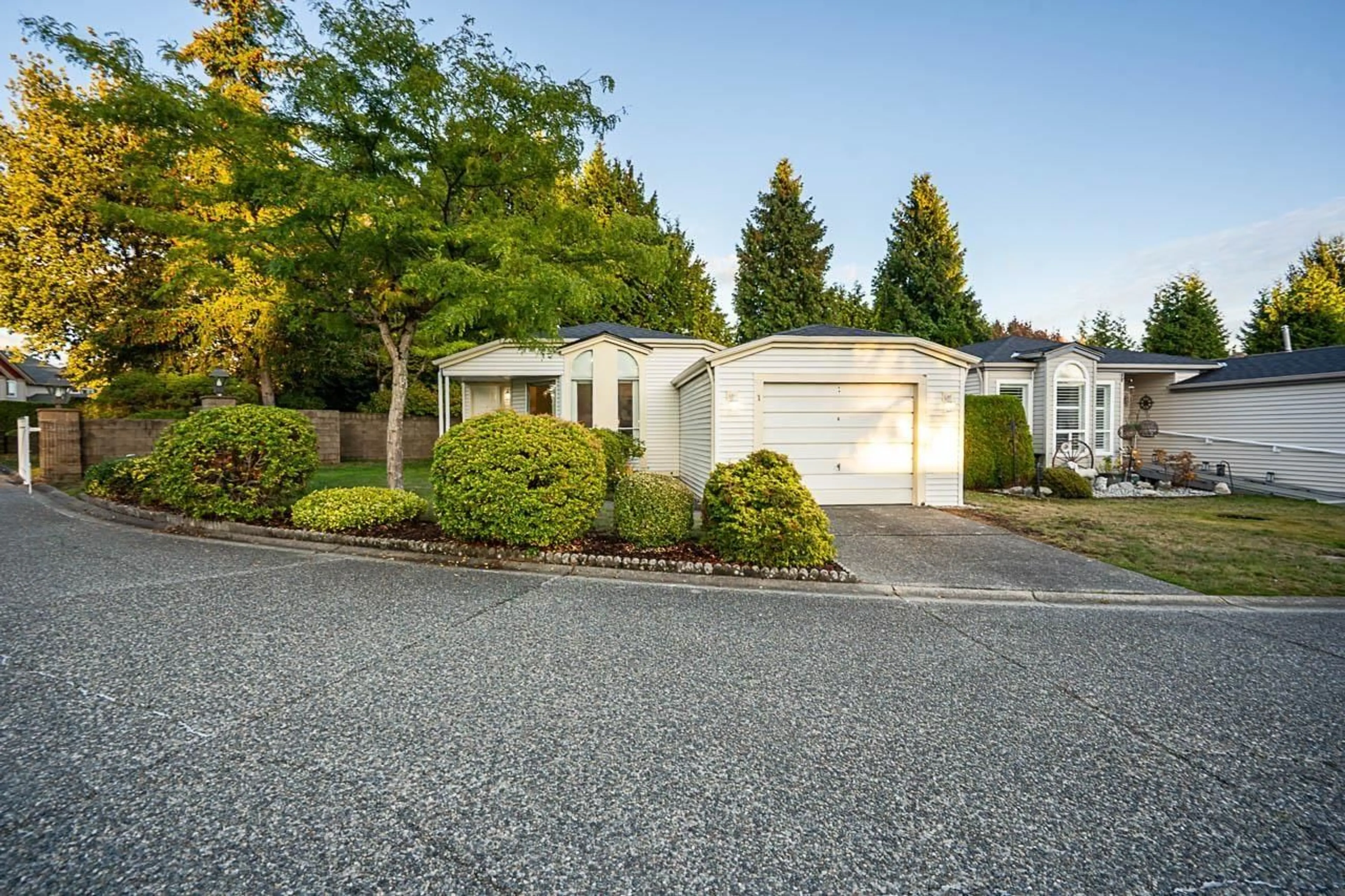 Home with vinyl exterior material, street for 1 - 2345 CRANLEY DRIVE, Surrey British Columbia V4A9G5