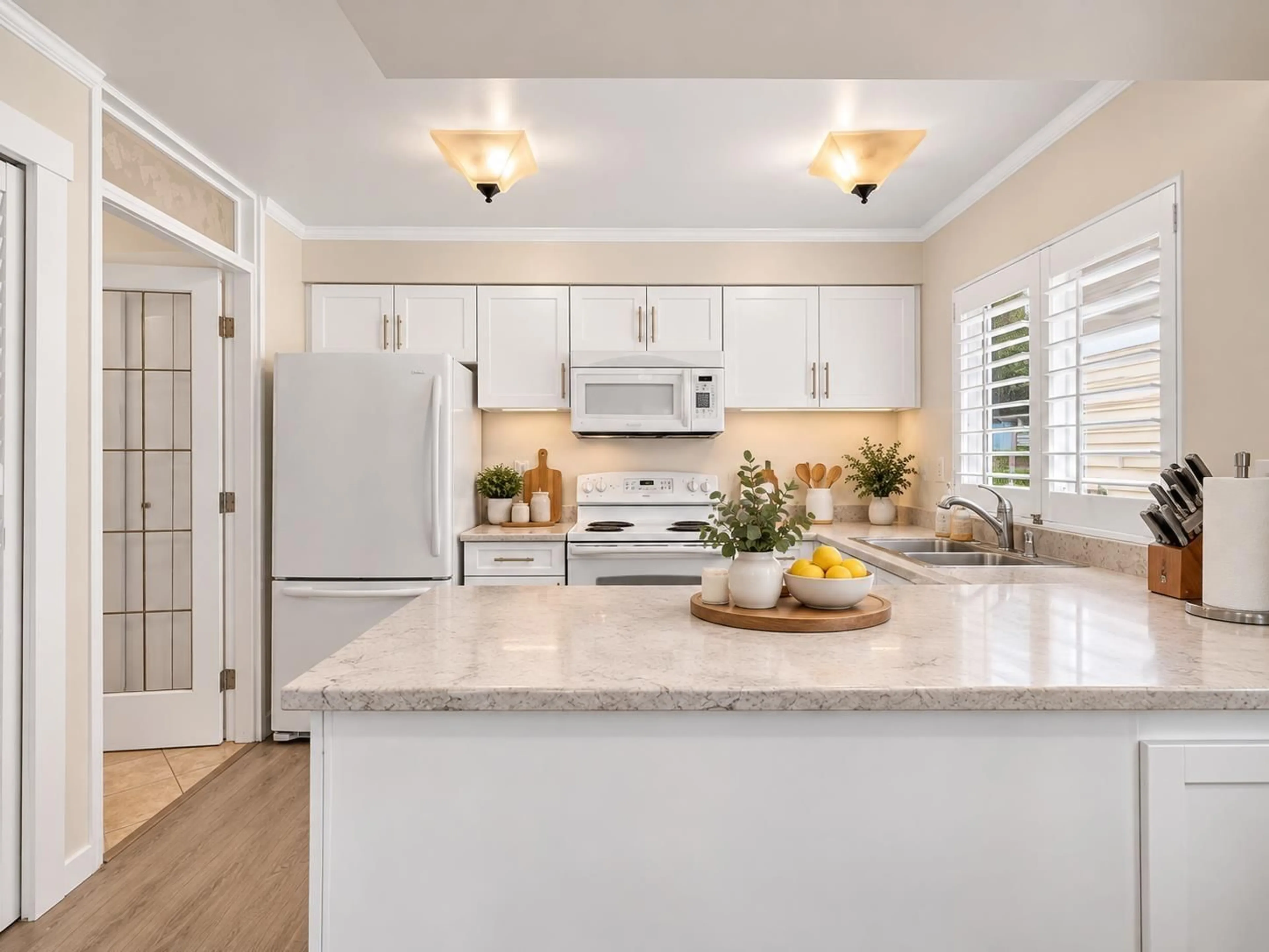 Open concept kitchen, ceramic/tile floor for 8 - 14834 100 AVENUE, Surrey British Columbia V3R9A5