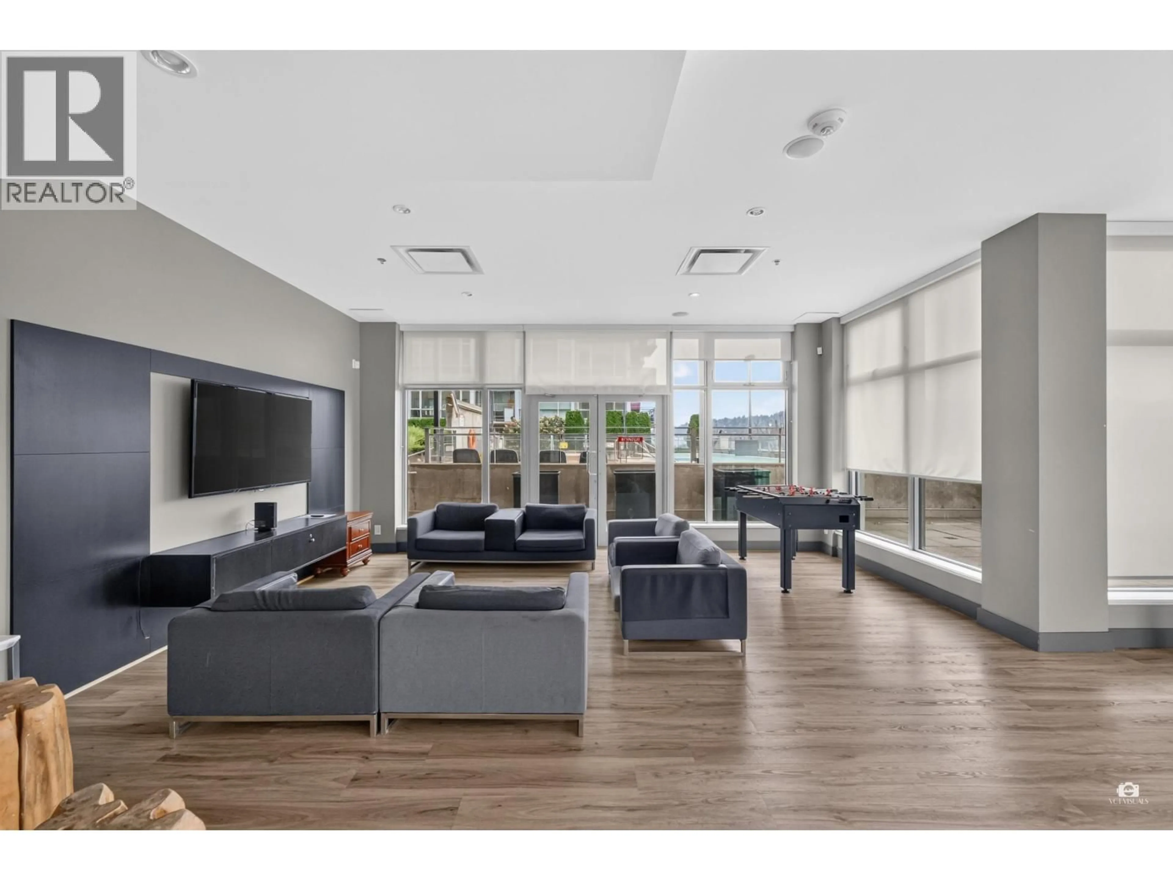Living room with furniture, unknown for 1007 - 2955 ATLANTIC AVENUE, Coquitlam British Columbia V3B0H9