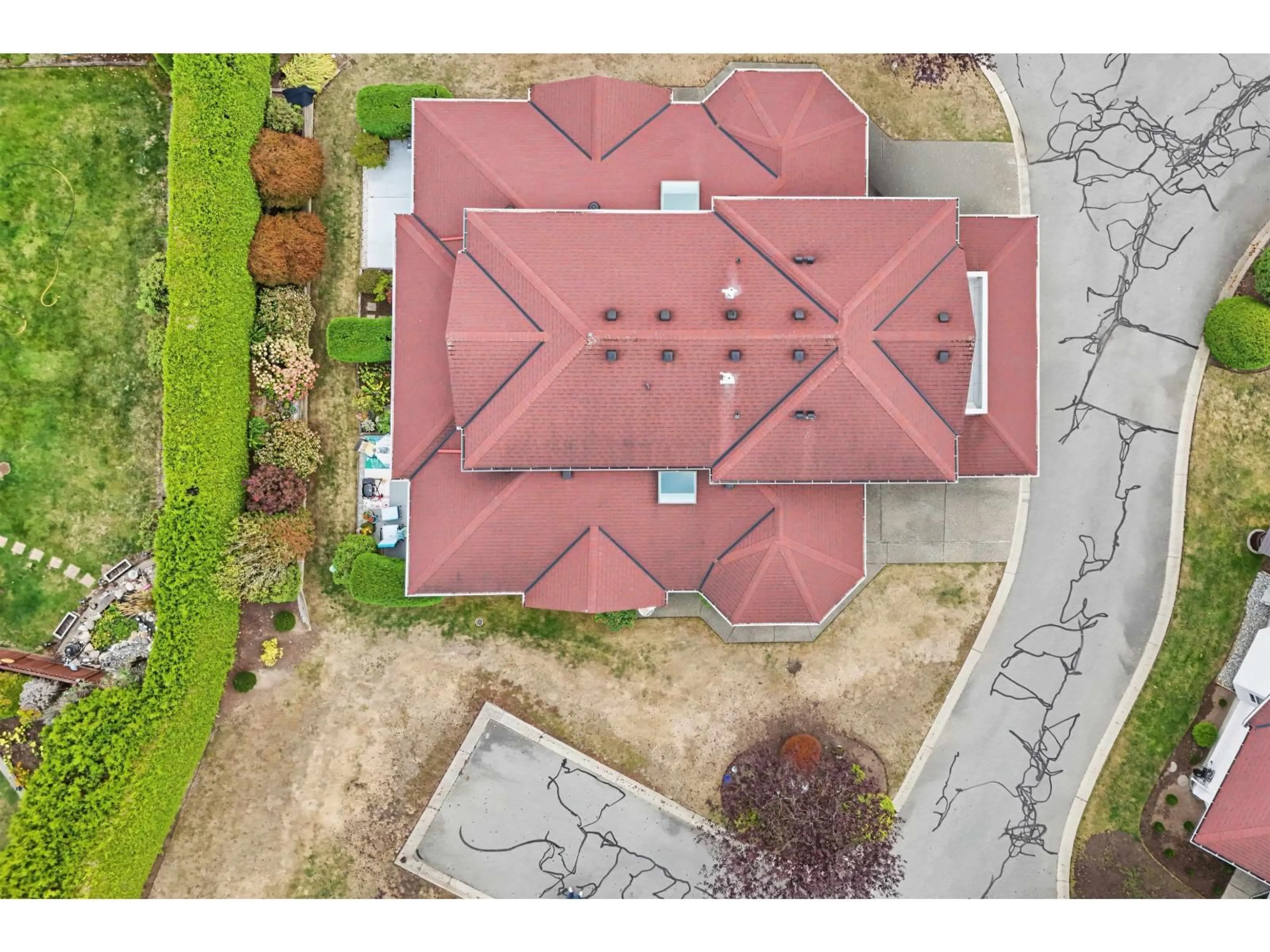 A pic from outside/outdoor area/front of a property/back of a property/a pic from drone, building for 37 - 31406 UPPER MACLURE ROAD, Abbotsford British Columbia V2T5L8