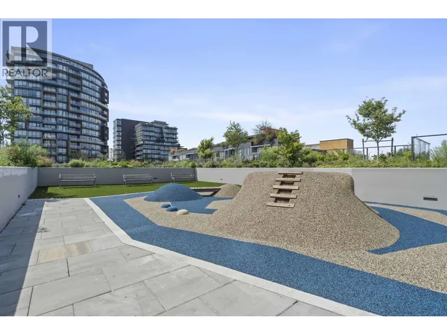 407 - 8415 GRANVILLE STREET, Vancouver 3