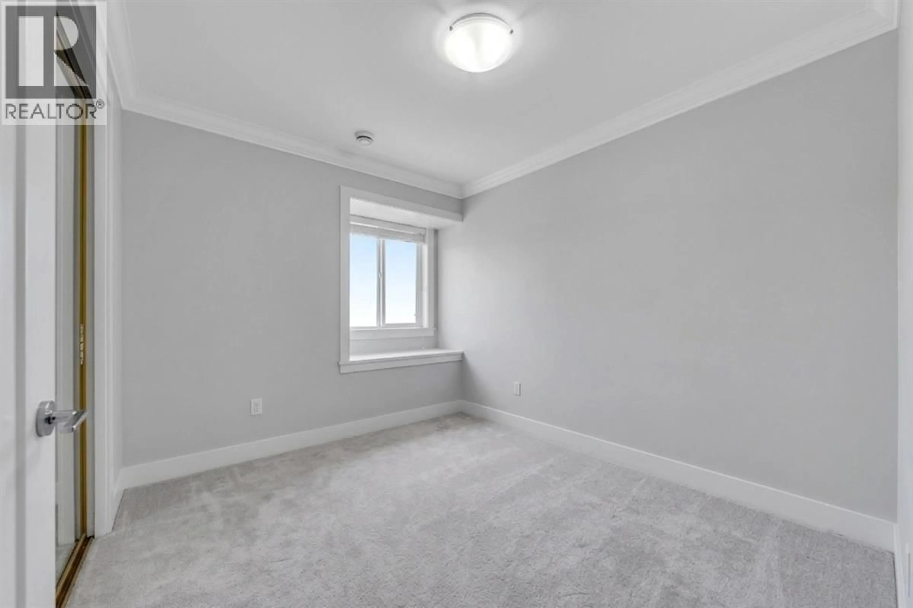 A pic of a room for 907 HARRIS AVENUE, Coquitlam British Columbia V3K1S2