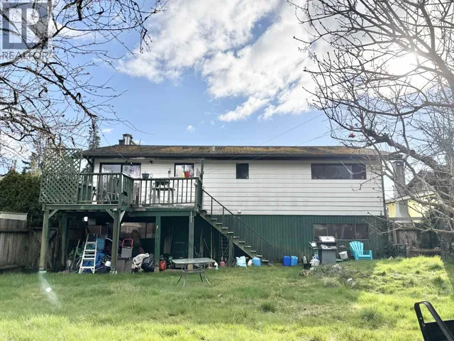 5762 SPINDRIFT STREET, Sechelt 2