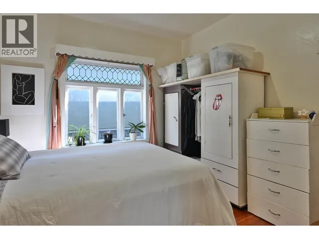 336 17TH AVENUE, Vancouver 5