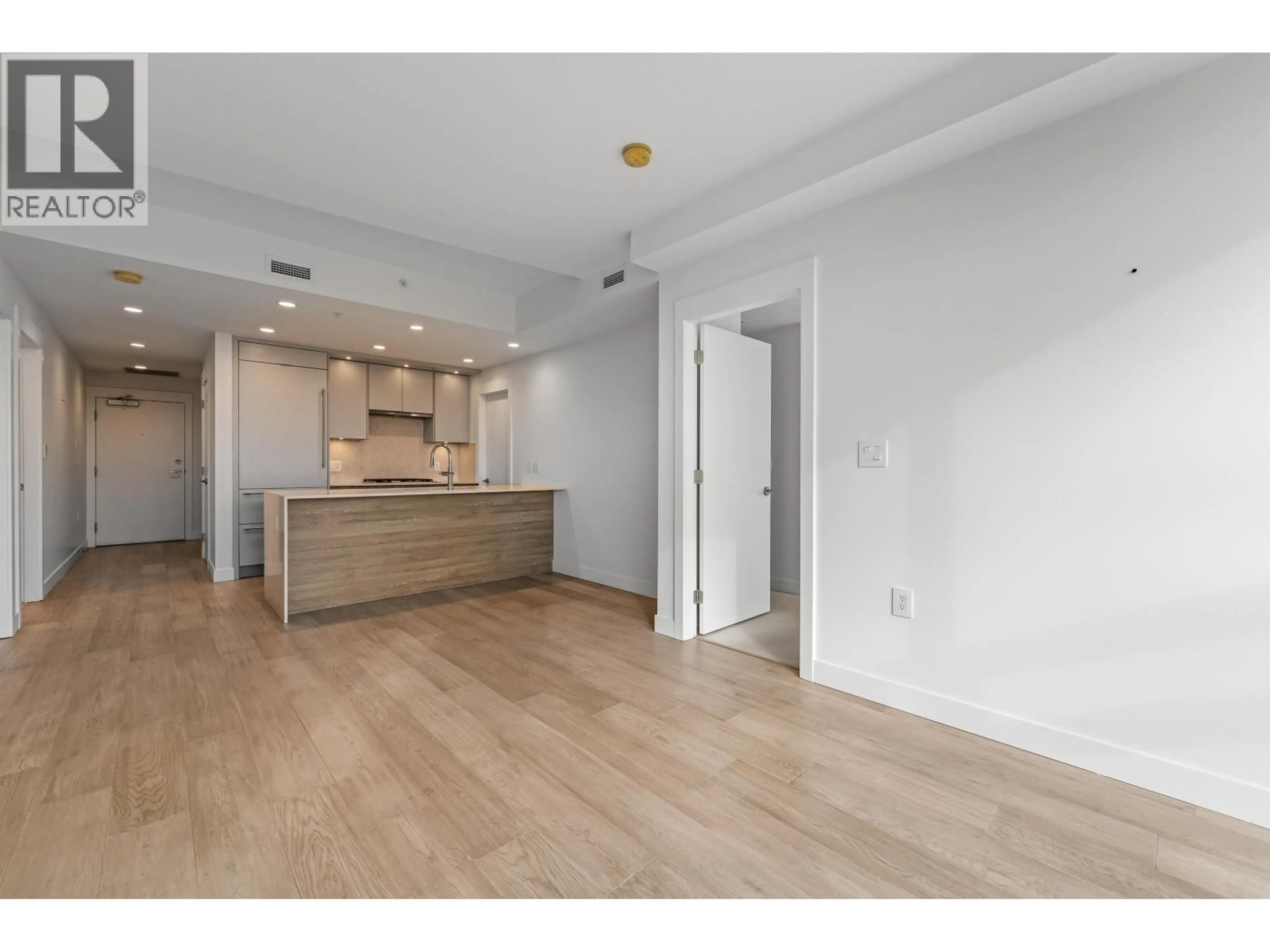 Open concept kitchen, wood/laminate floor for 408 - 7638 CAMBIE STREET, Vancouver British Columbia V6P3H7