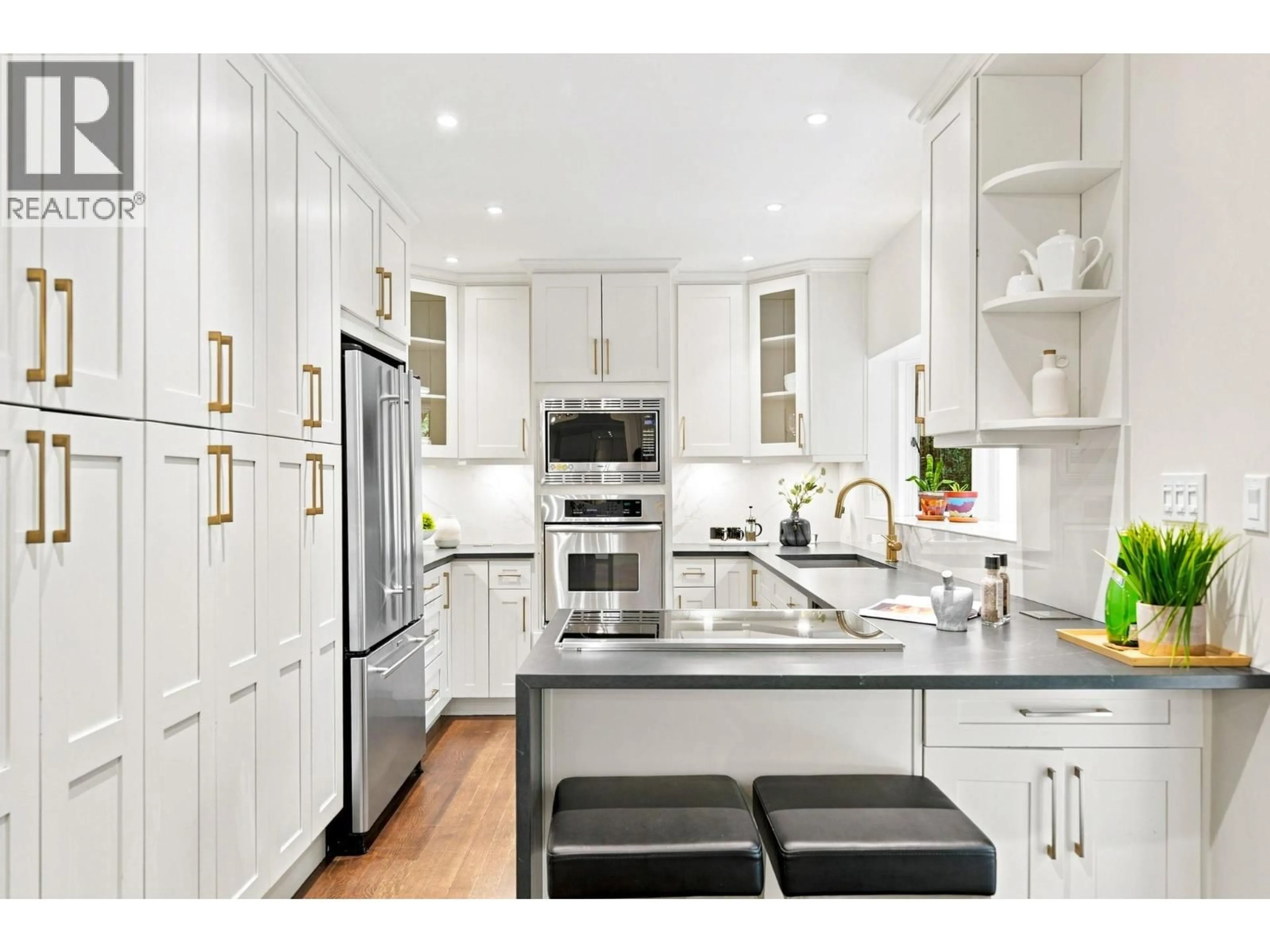 Contemporary kitchen, unknown for 4245 NAUTILUS CLOSE, Vancouver British Columbia V6R4L1