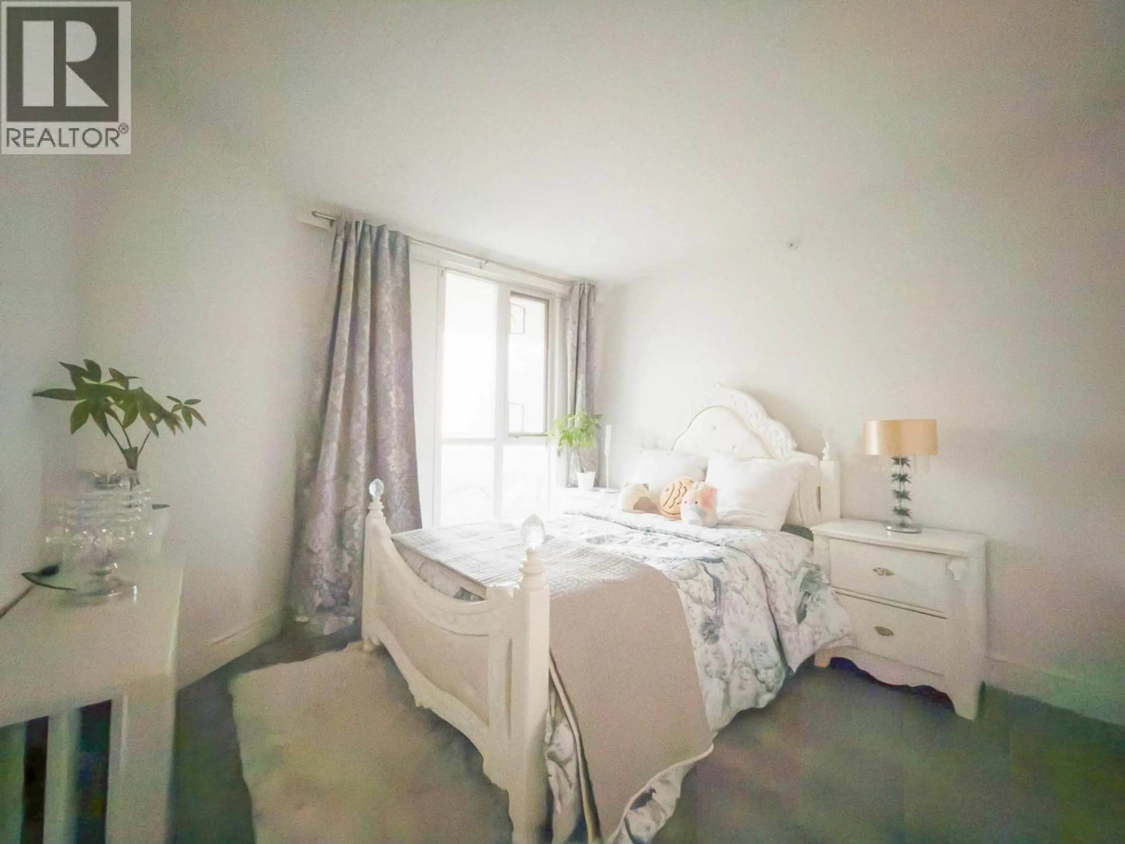 A pic of a room for 307 - 5860 DOVER CRESCENT, Richmond British Columbia V7C5S6