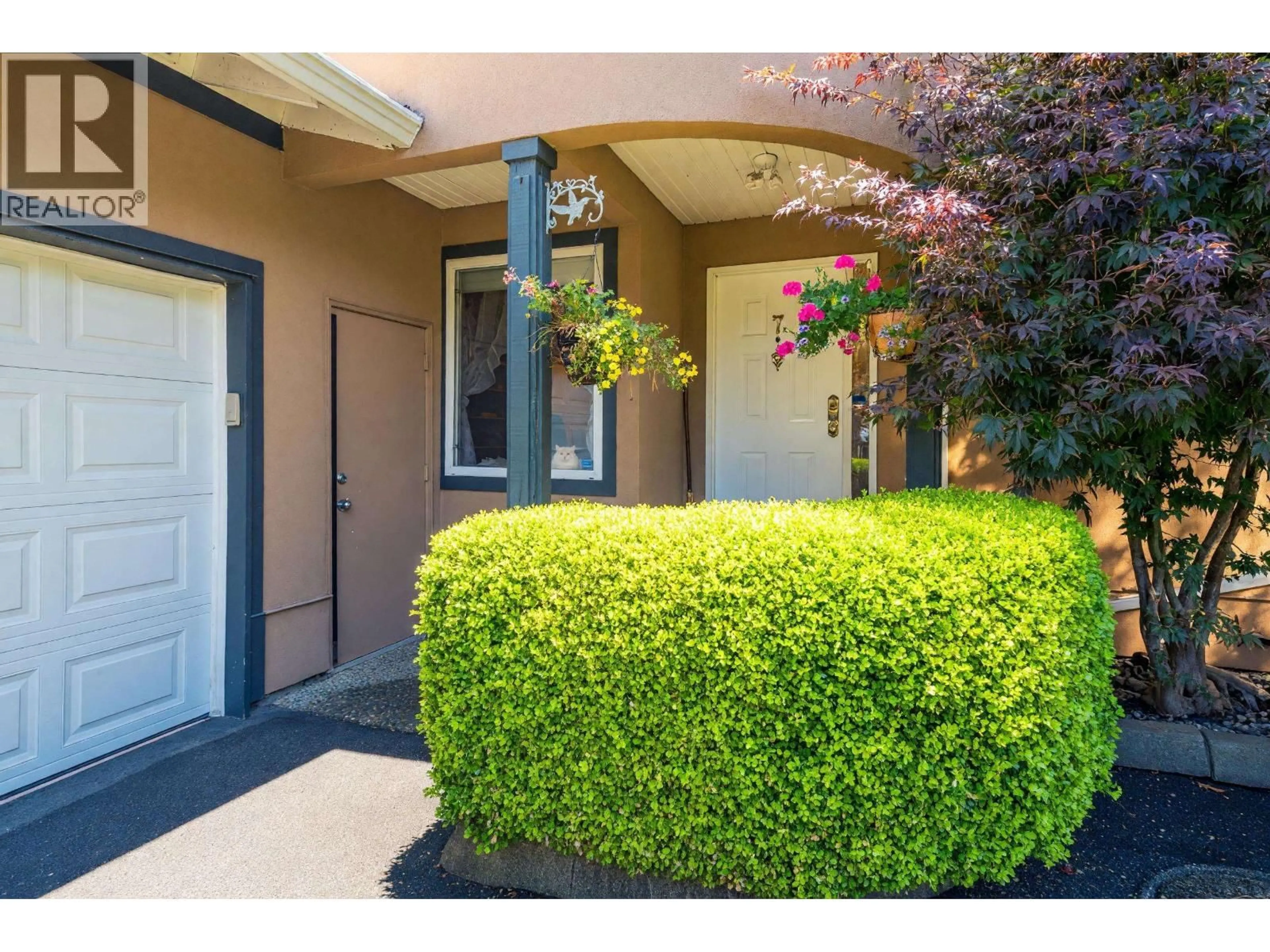 Indoor entryway for 7 - 12267 190 STREET, Pitt Meadows British Columbia V3Y2N9