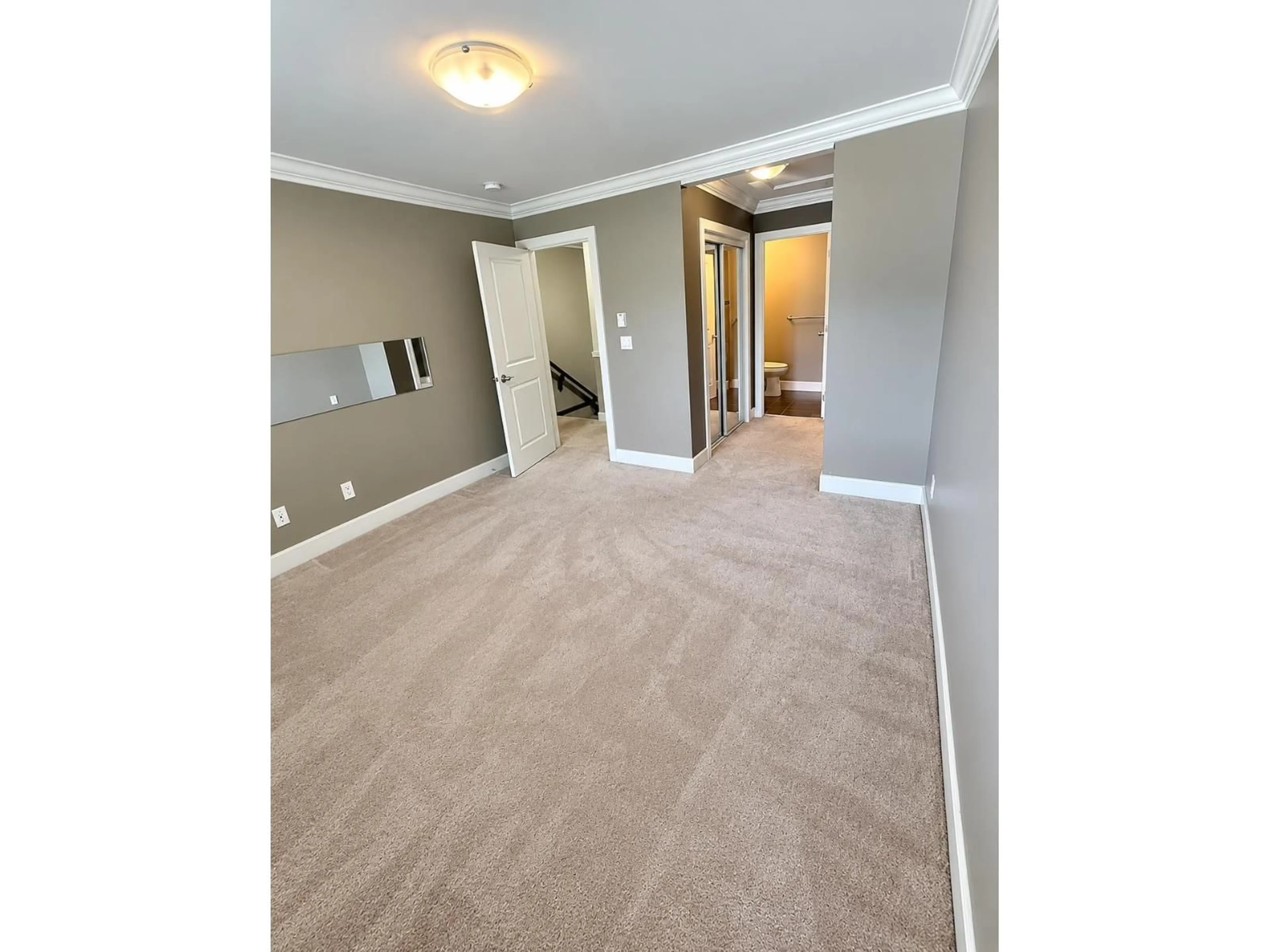 A pic of a room for 31 - 6383 140 STREET, Surrey British Columbia V3W0E9