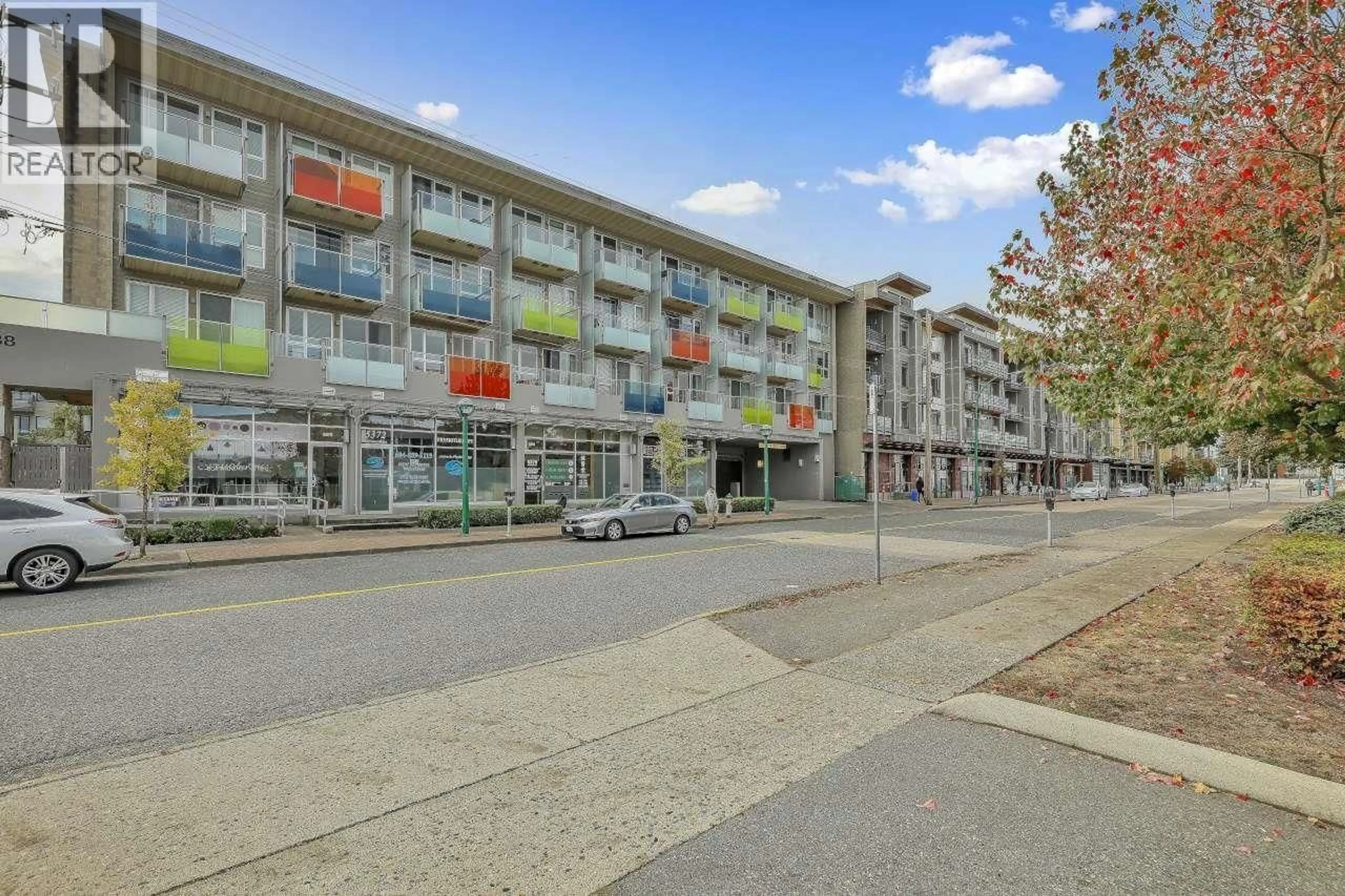 Patio, street for PH7 - 5388 GRIMMER STREET, Burnaby British Columbia V5H0B9