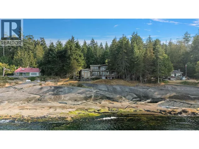 2 - 37 SALAMANCA ROAD, Galiano Island 2