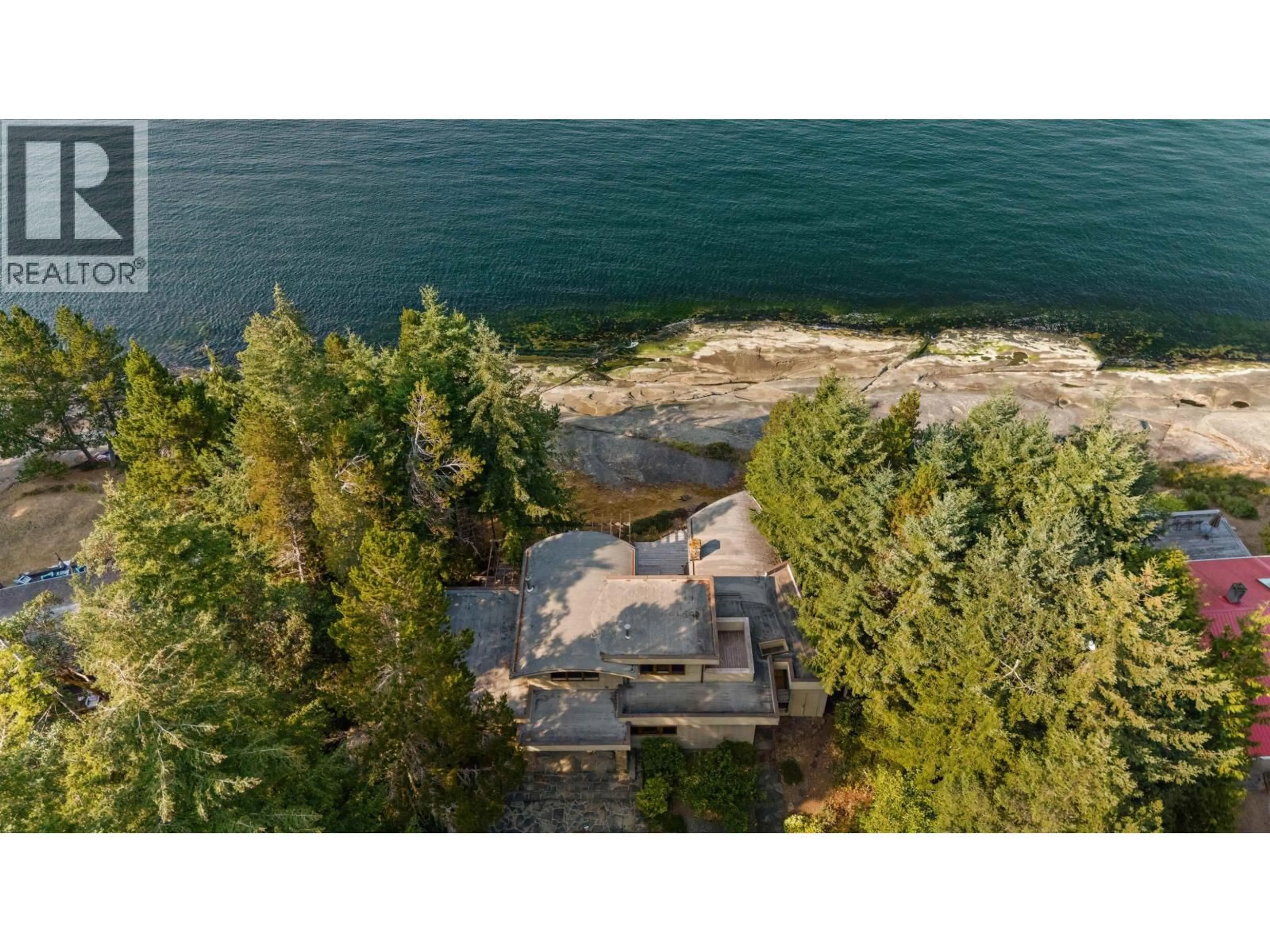 A pic from outside/outdoor area/front of a property/back of a property/a pic from drone, water/lake/river/ocean view for 2 - 37 SALAMANCA ROAD, Galiano Island British Columbia V0N1P0