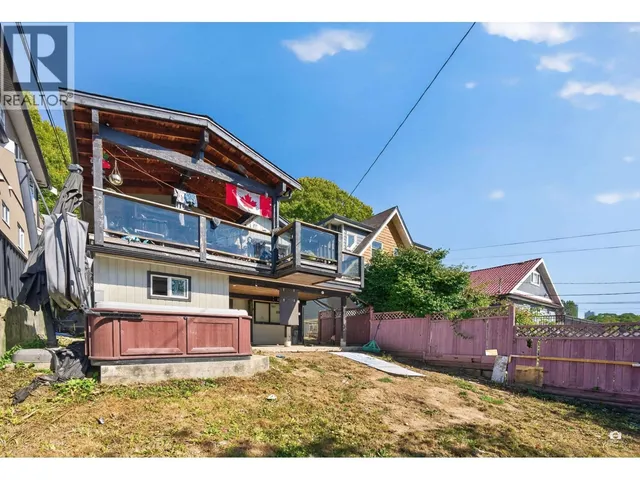 3184 8TH AVENUE, Vancouver 5