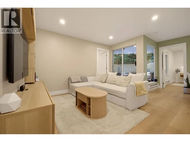204 - 1345 COMOX STREET, Vancouver 3