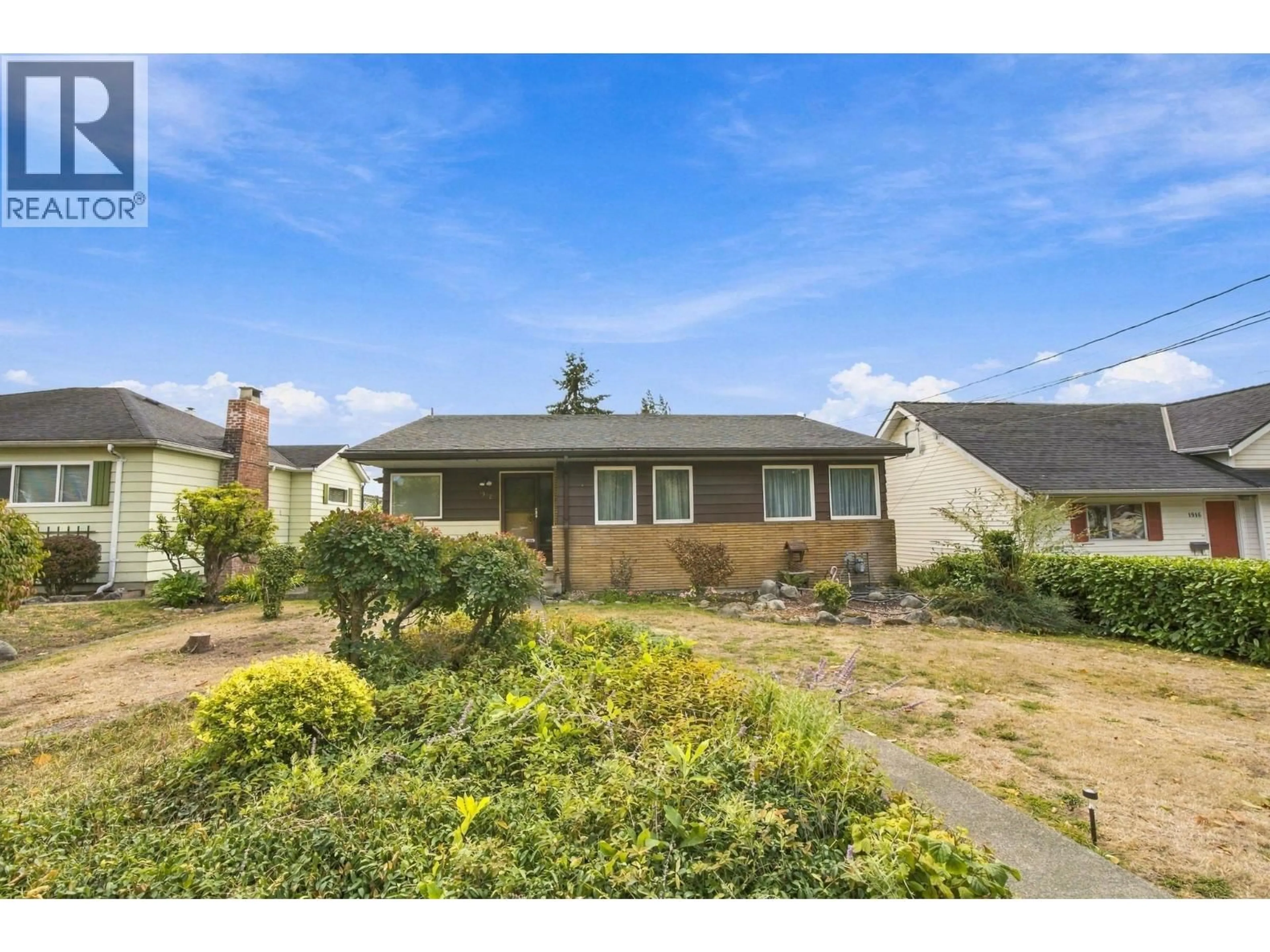 Home with vinyl exterior material, street for 1912 LONDON STREET, New Westminster British Columbia V3M3E5