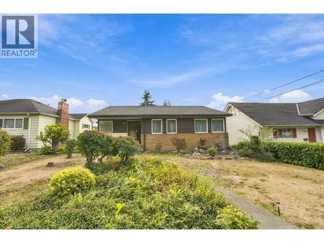 1912 LONDON STREET, New Westminster 2