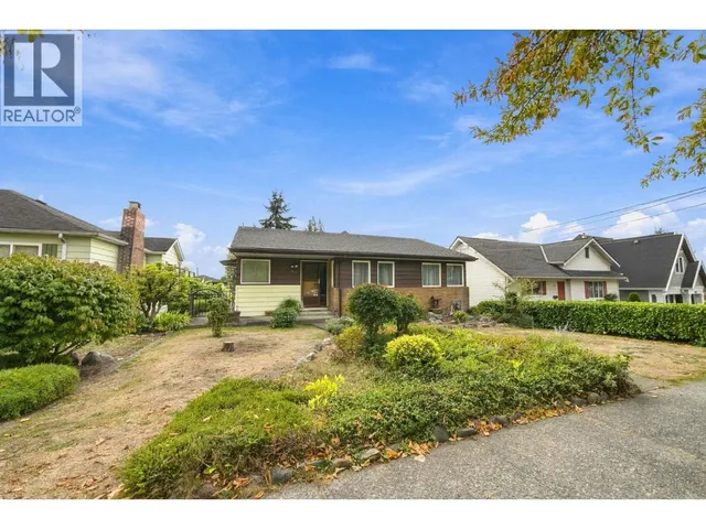 1912 LONDON STREET, New Westminster 3