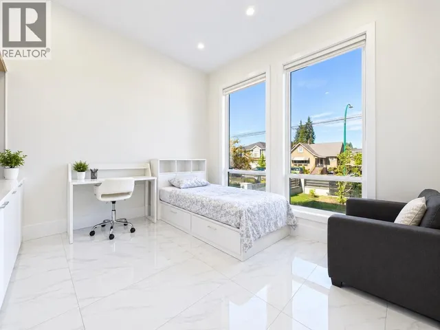 7830 16TH AVENUE, Burnaby 5