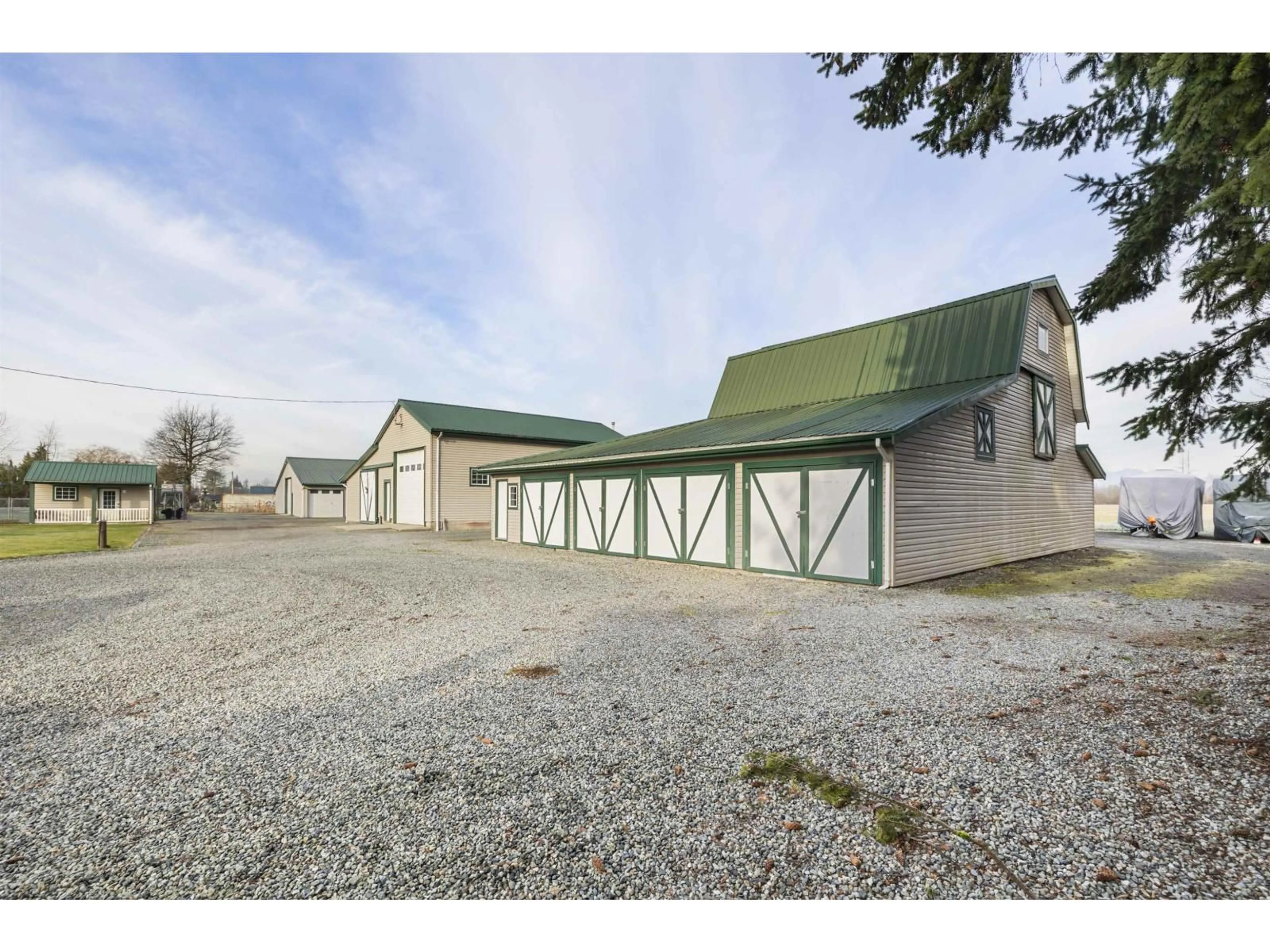 Unknown for 22285 64 AVENUE, Langley British Columbia V2Y2N8