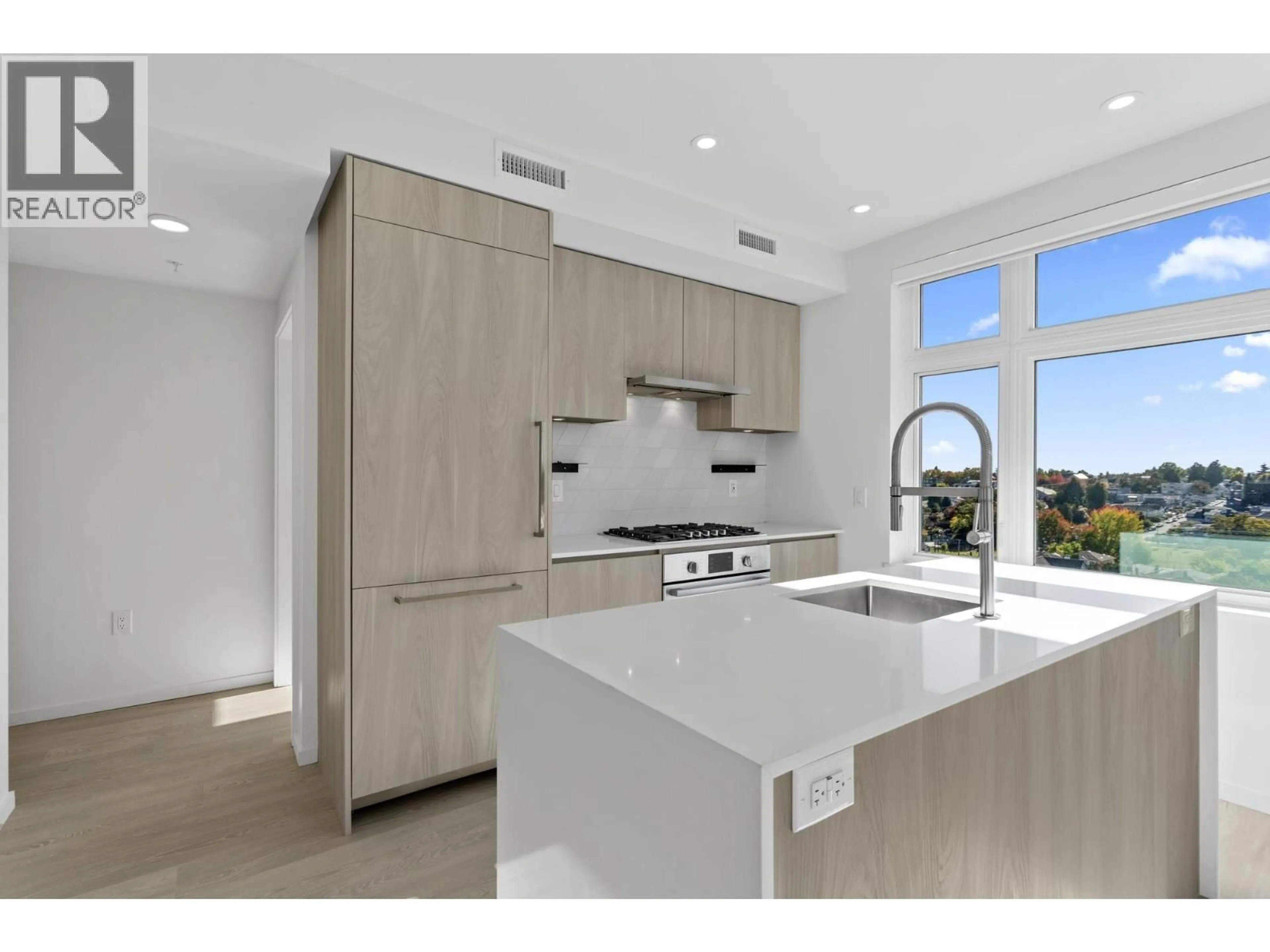 Open concept kitchen, unknown for 603 - 3264 VANNESS STREET, Vancouver British Columbia V5R0L5