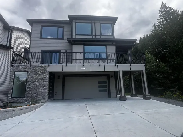 8447 FOREST GATE DRIVE, Chilliwack