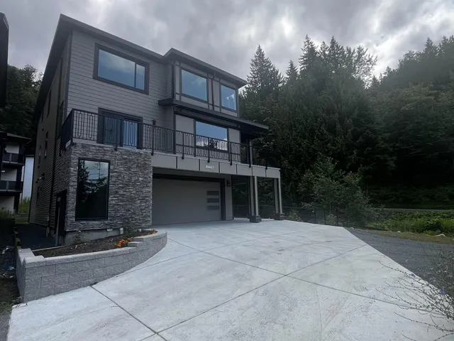 8447 FOREST GATE DRIVE, Chilliwack 3
