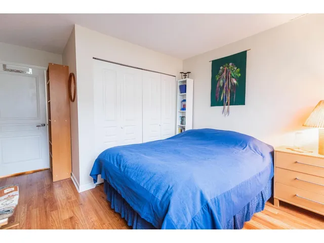 207 - 15466 NORTH BLUFF ROAD, White Rock 3