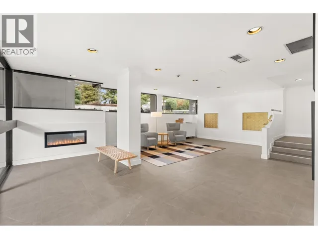 704 - 650 16TH STREET, West Vancouver 4
