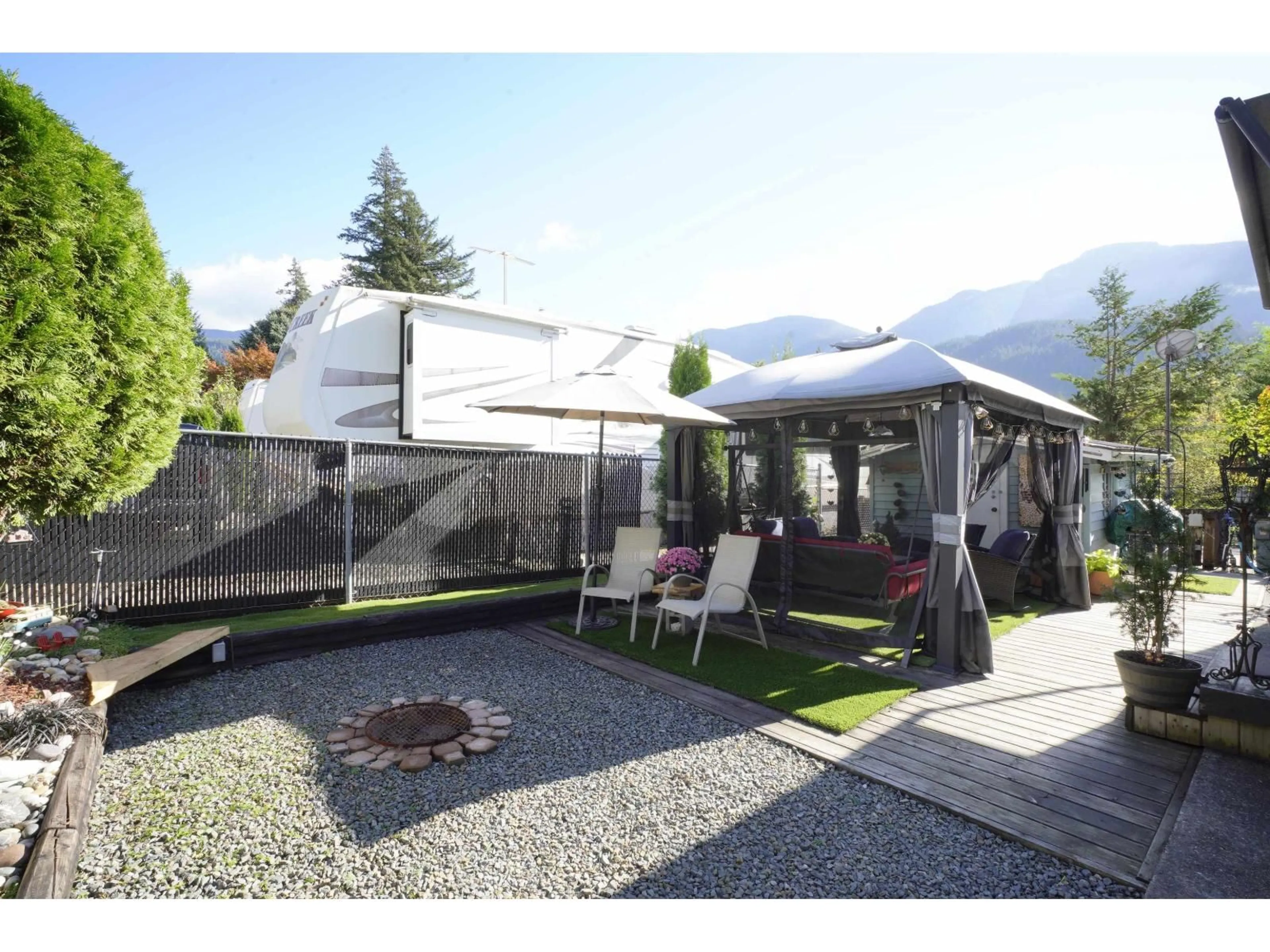 Patio, mountain view for 11 - 30860 TRANS CANADA HIGHWAY, Yale British Columbia V0K2S0