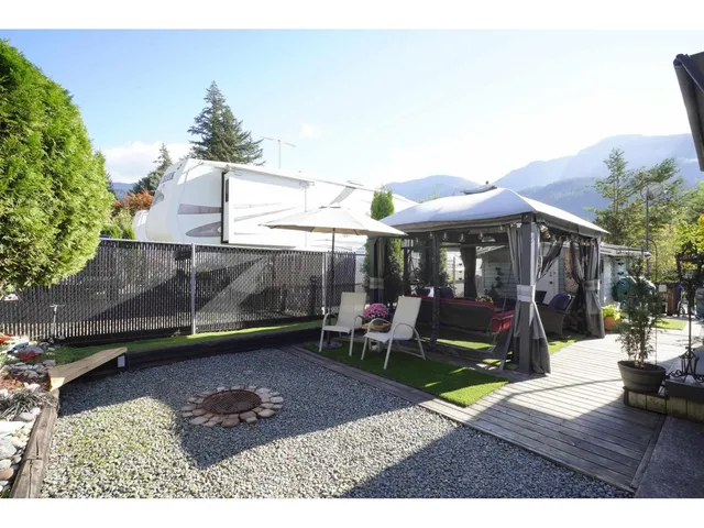 11 - 30860 TRANS CANADA HIGHWAY, Yale 2