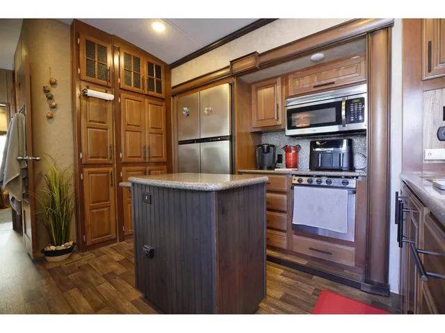 11 - 30860 TRANS CANADA HIGHWAY, Yale 5