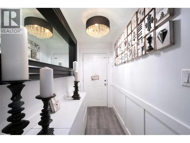 2048 TRIUMPH STREET, Vancouver 2