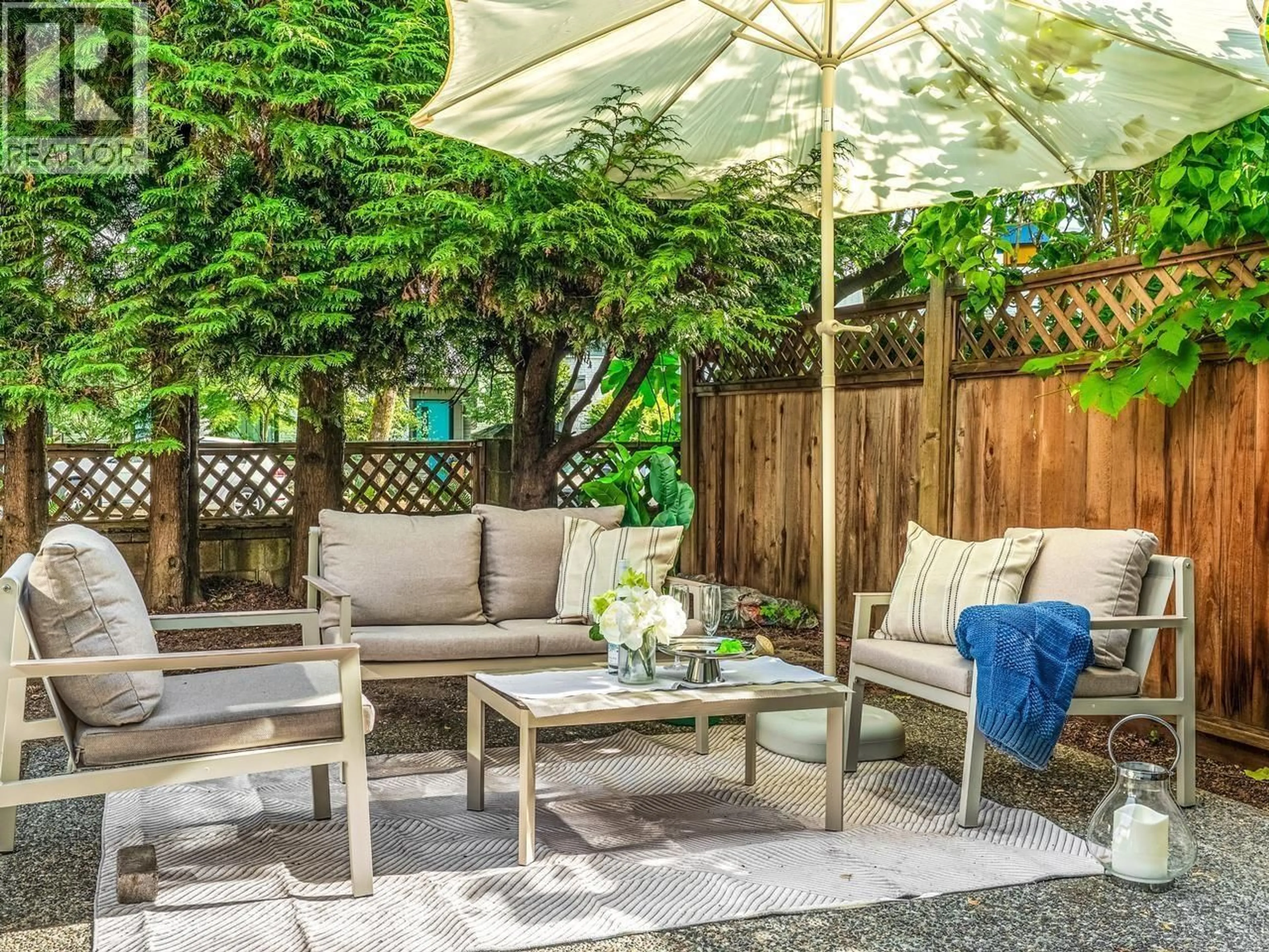 Patio, street for 310 16TH AVENUE, Vancouver British Columbia V5T2T6