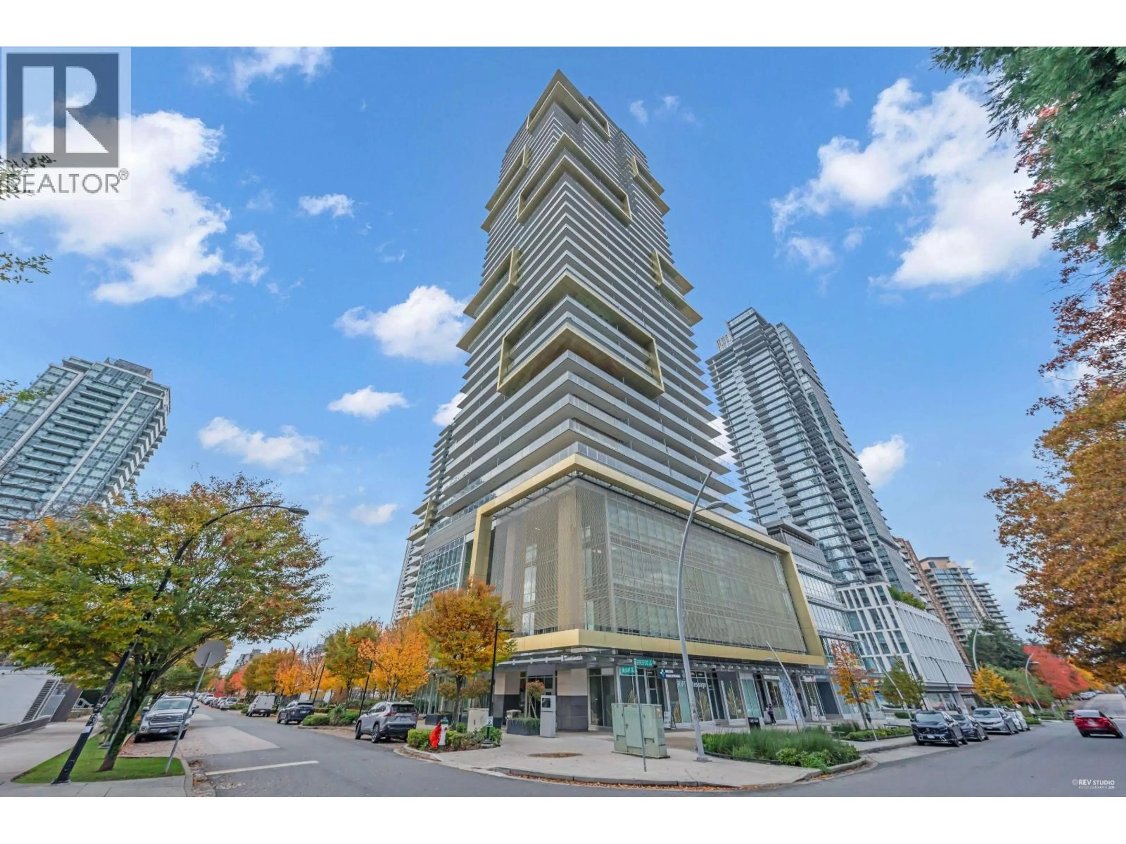 Indoor foyer for 3606 - 6383 MCKAY AVENUE, Burnaby British Columbia V5H0H8
