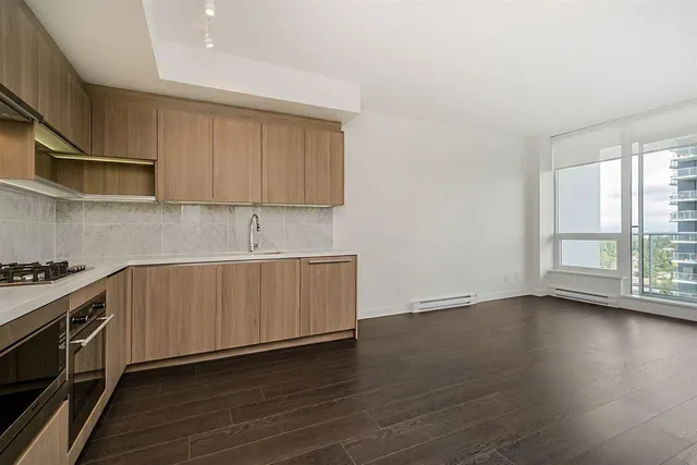 2001 - 13696 100 AVENUE, Surrey 5